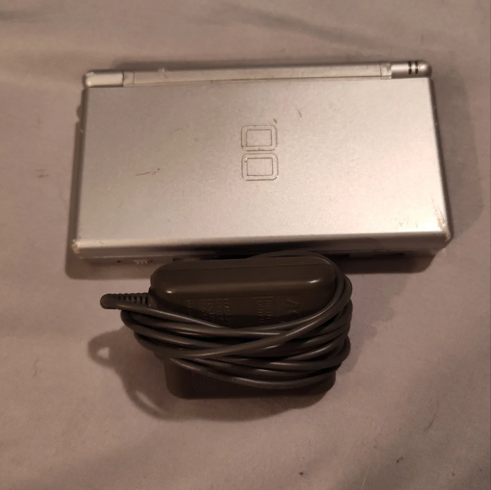 Vintage Nintendo DS Lite with Charger!
